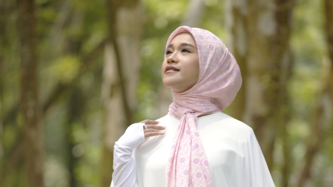 GEMALA : Tudung fotokromik pertama di dunia