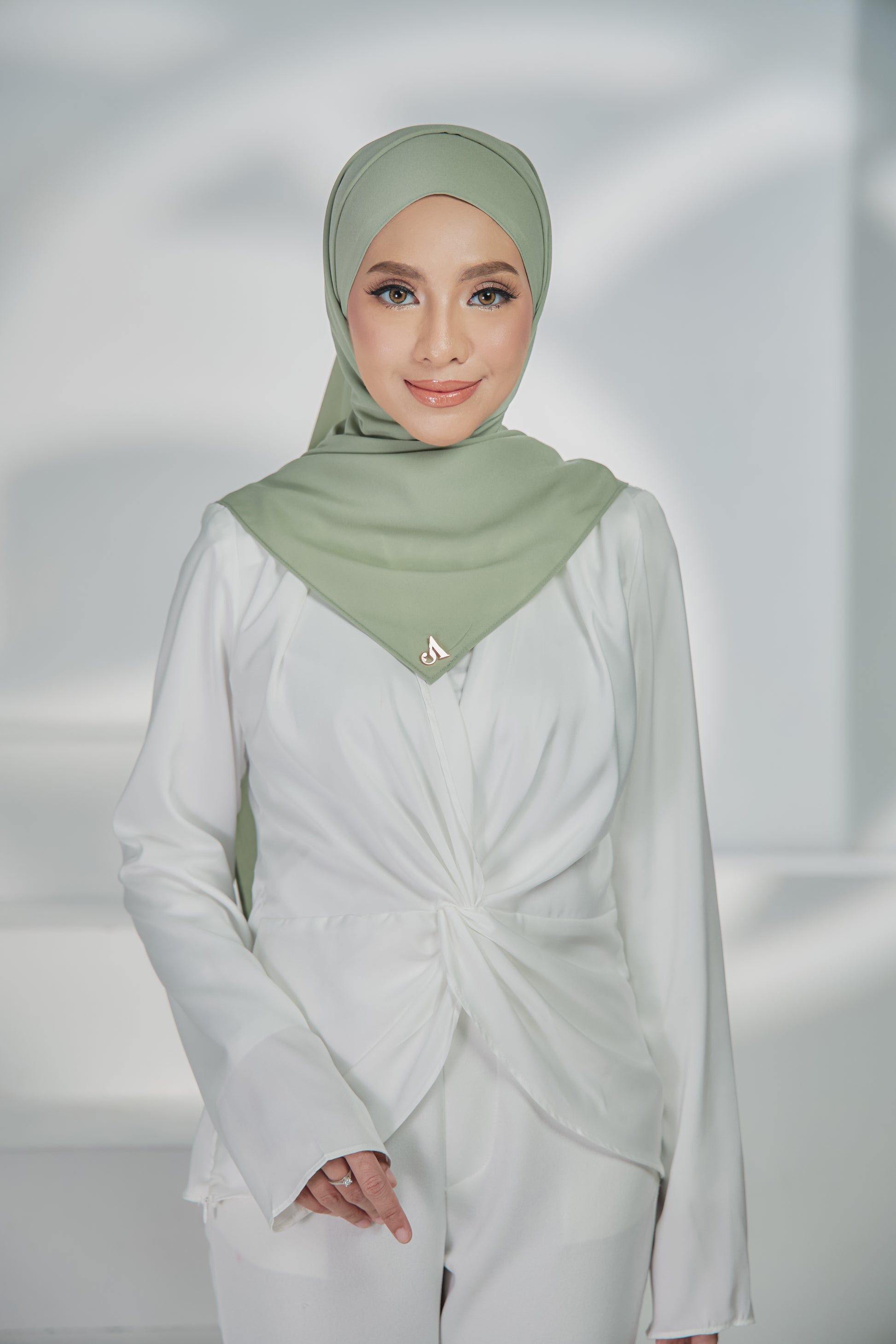 Ayu Seagrass Green (Shawl)