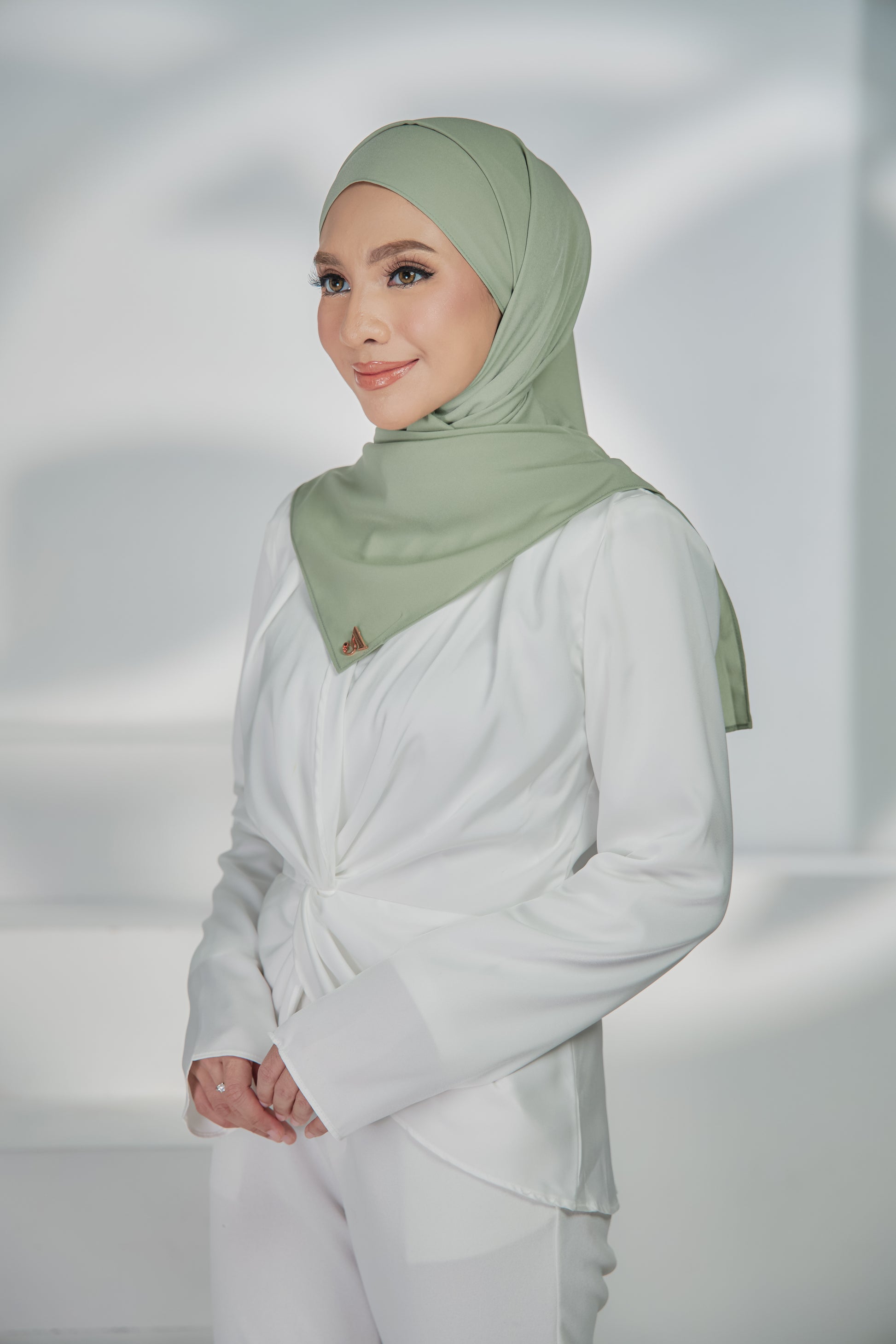 Ayu Seagrass Green (Shawl)