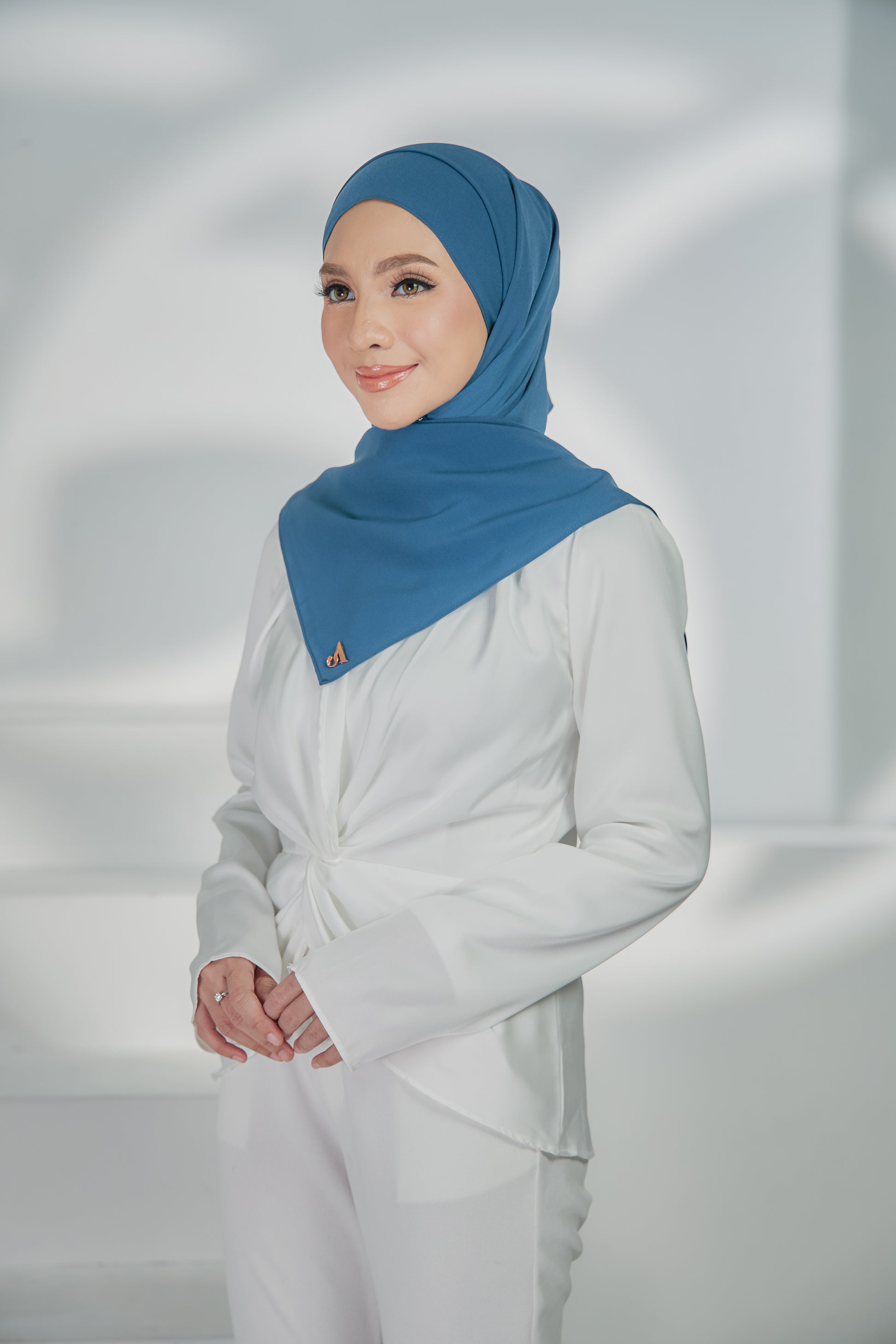 Ayu Dark Blue (Shawl)