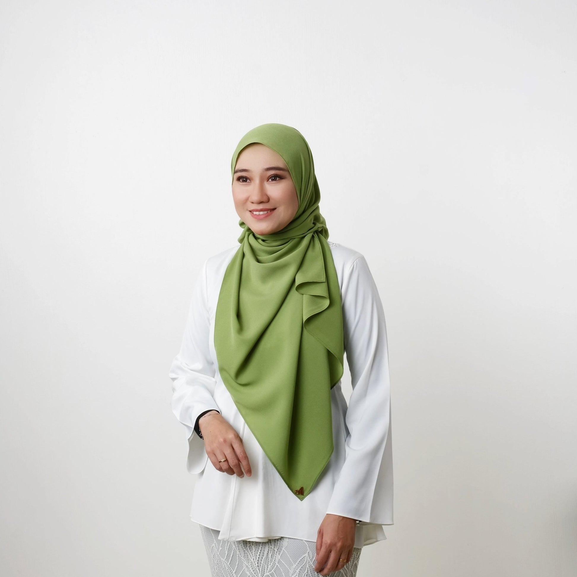 Ayu Forest Green (Shawl)