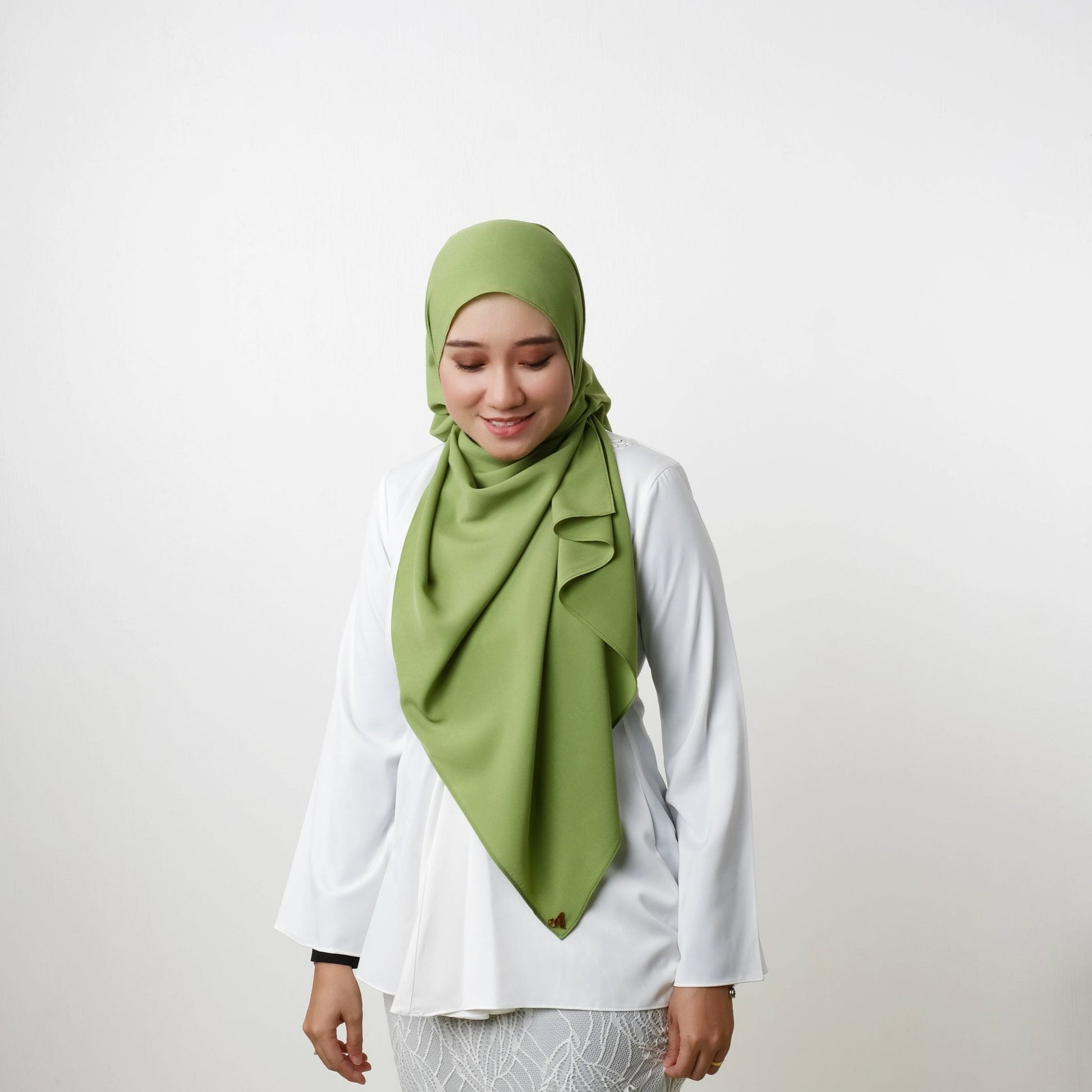 Ayu Forest Green (Shawl)