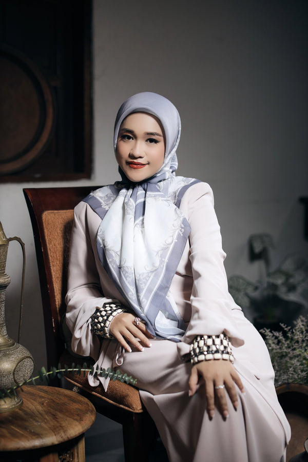 Grey (Bawal)