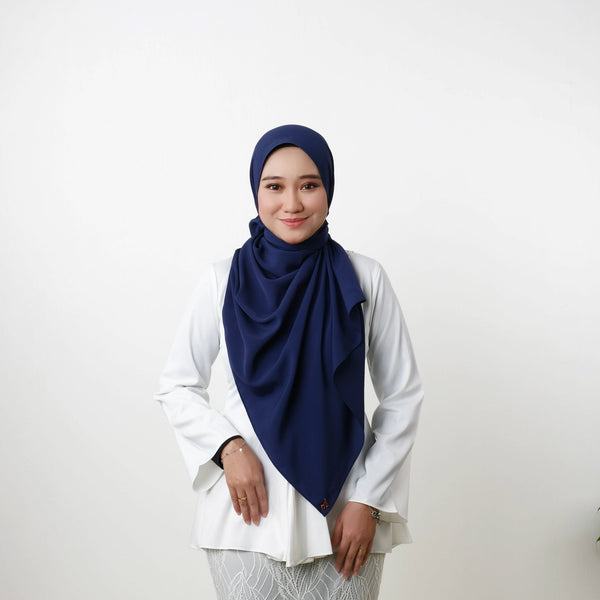 Ayu Medieval Blue (Shawl)