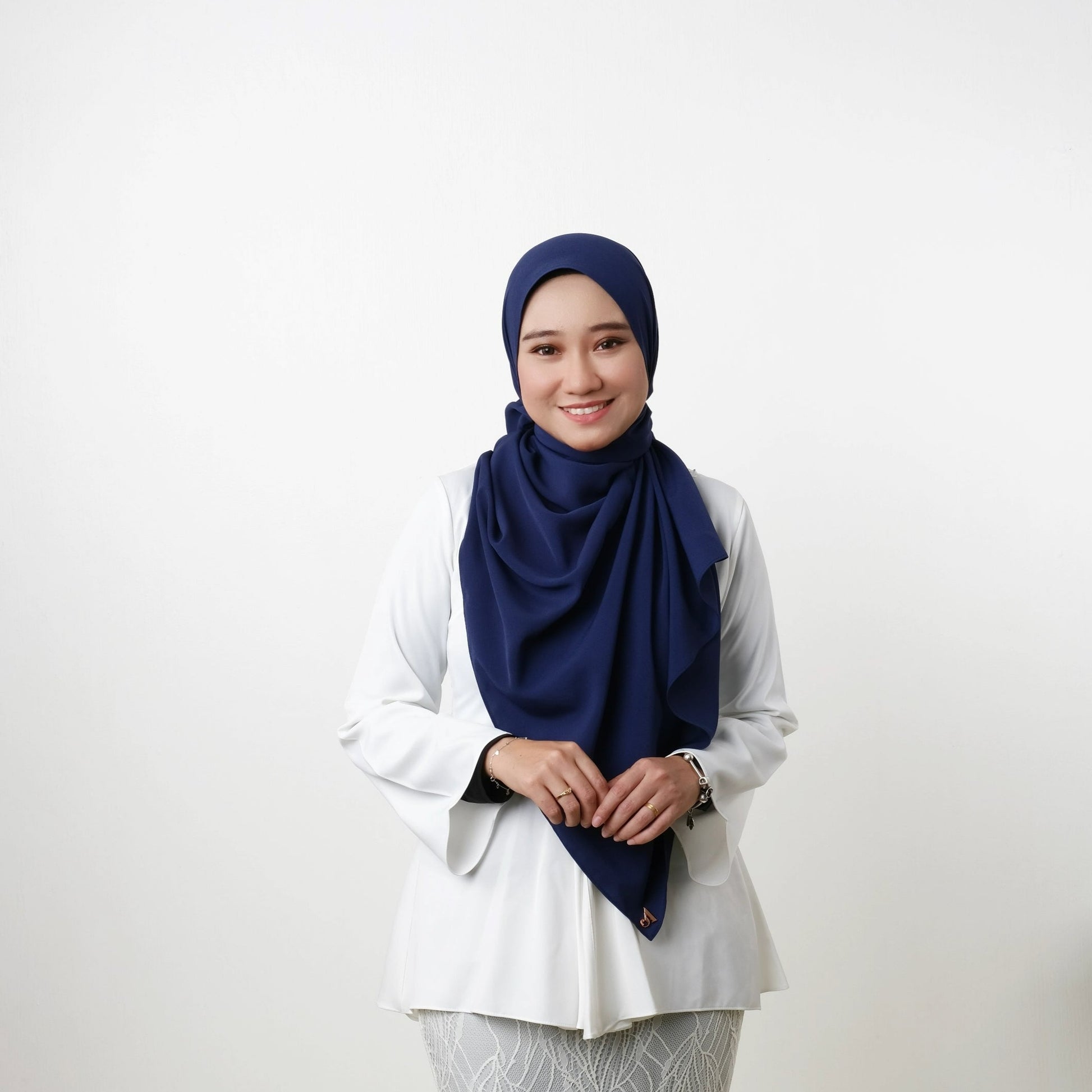 Ayu Medieval Blue (Shawl)