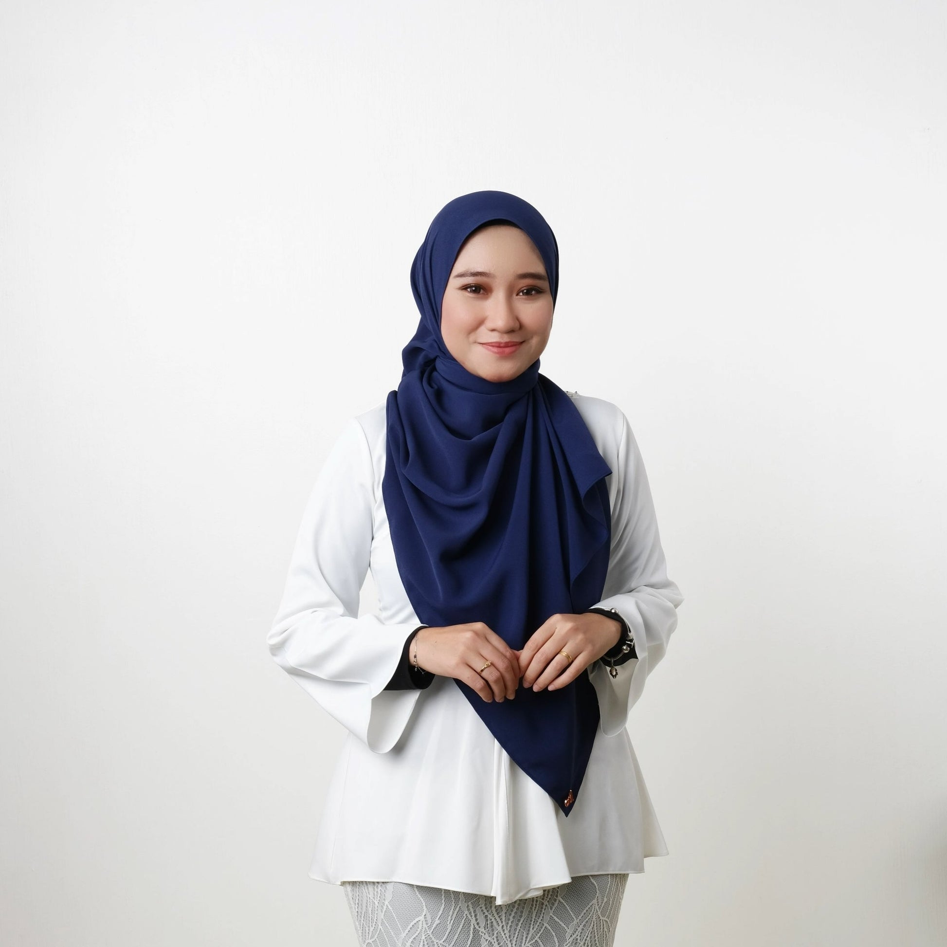 Ayu Medieval Blue (Shawl)