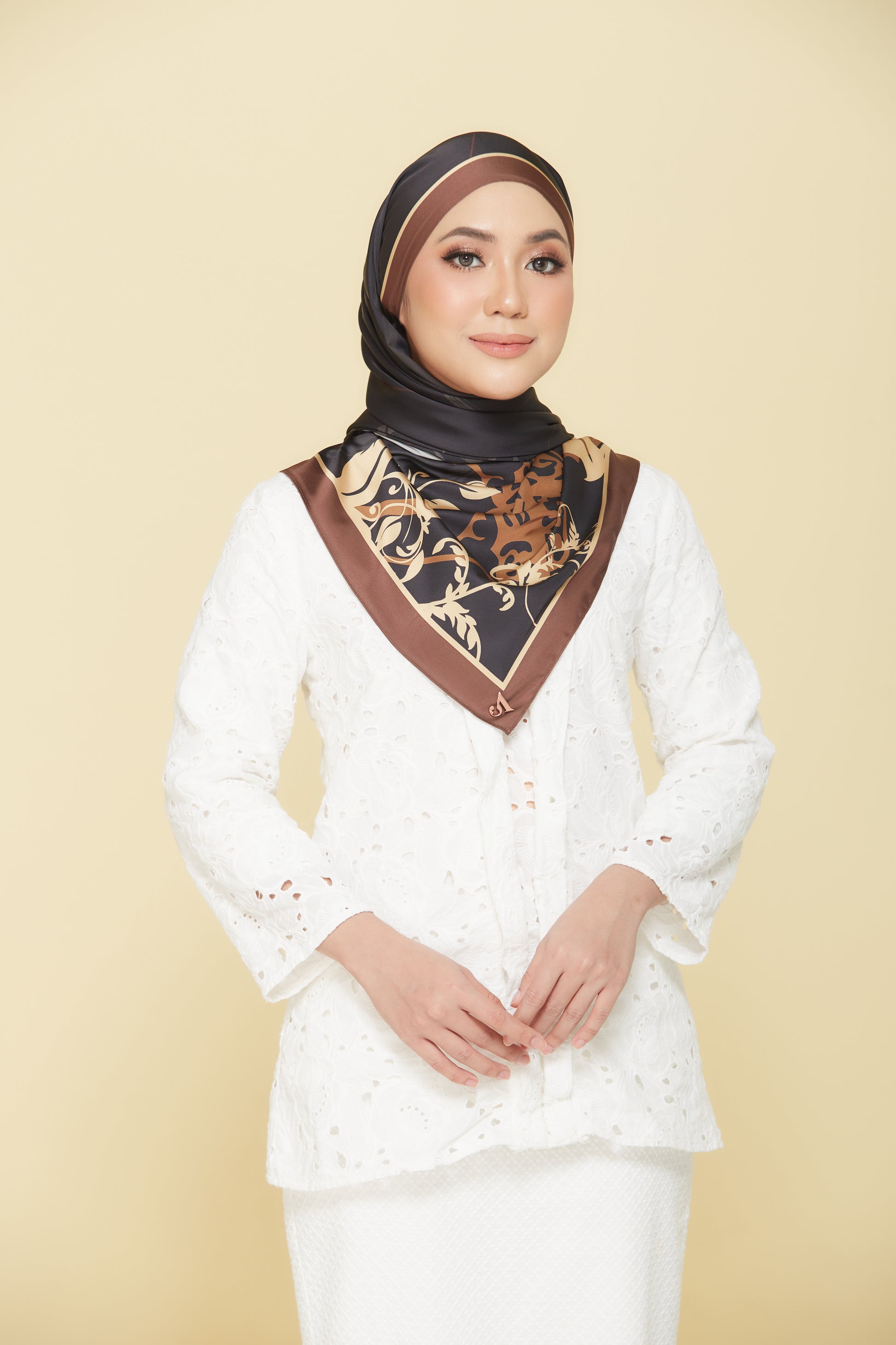 Pelita (Shawl)