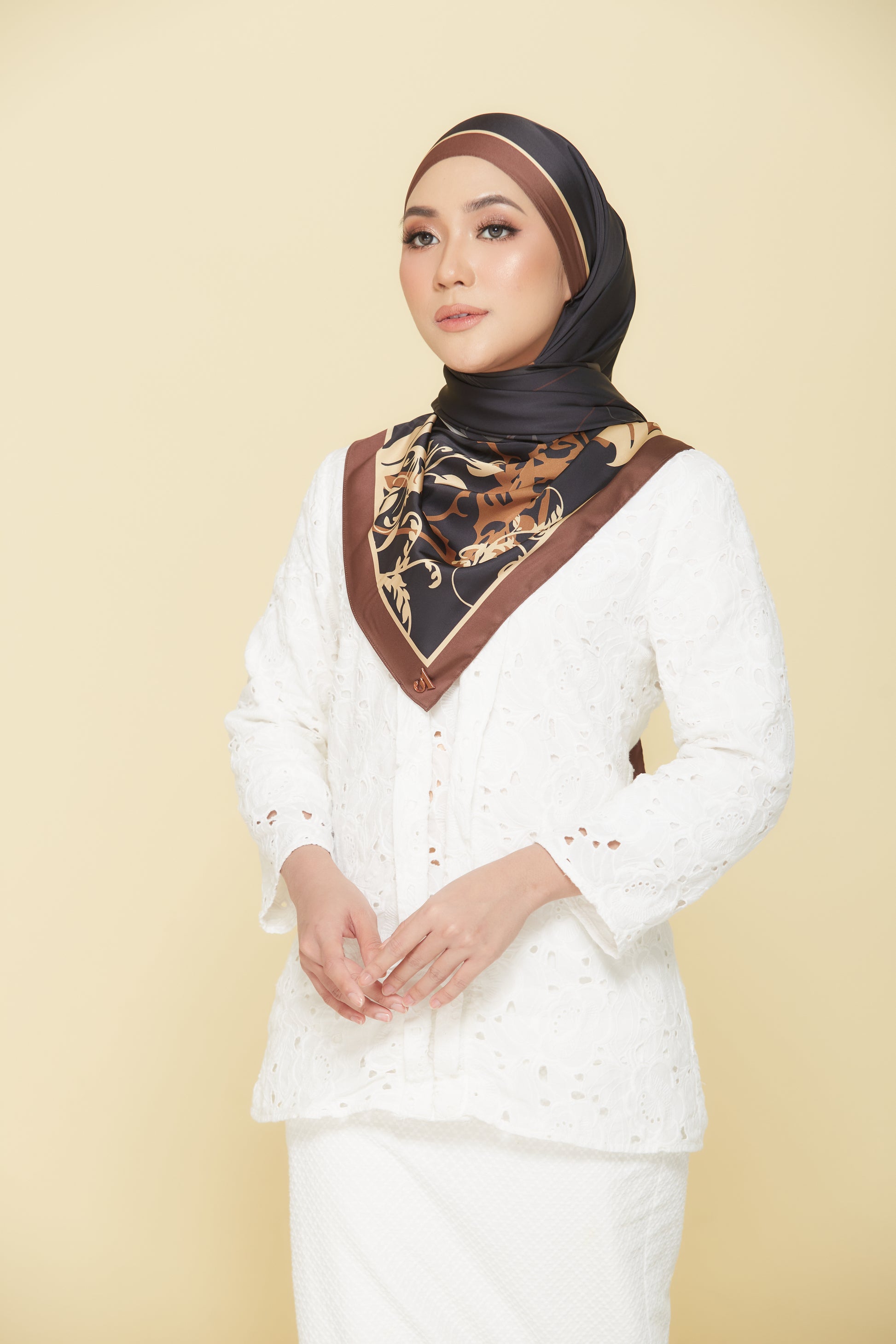 Pelita (Shawl)