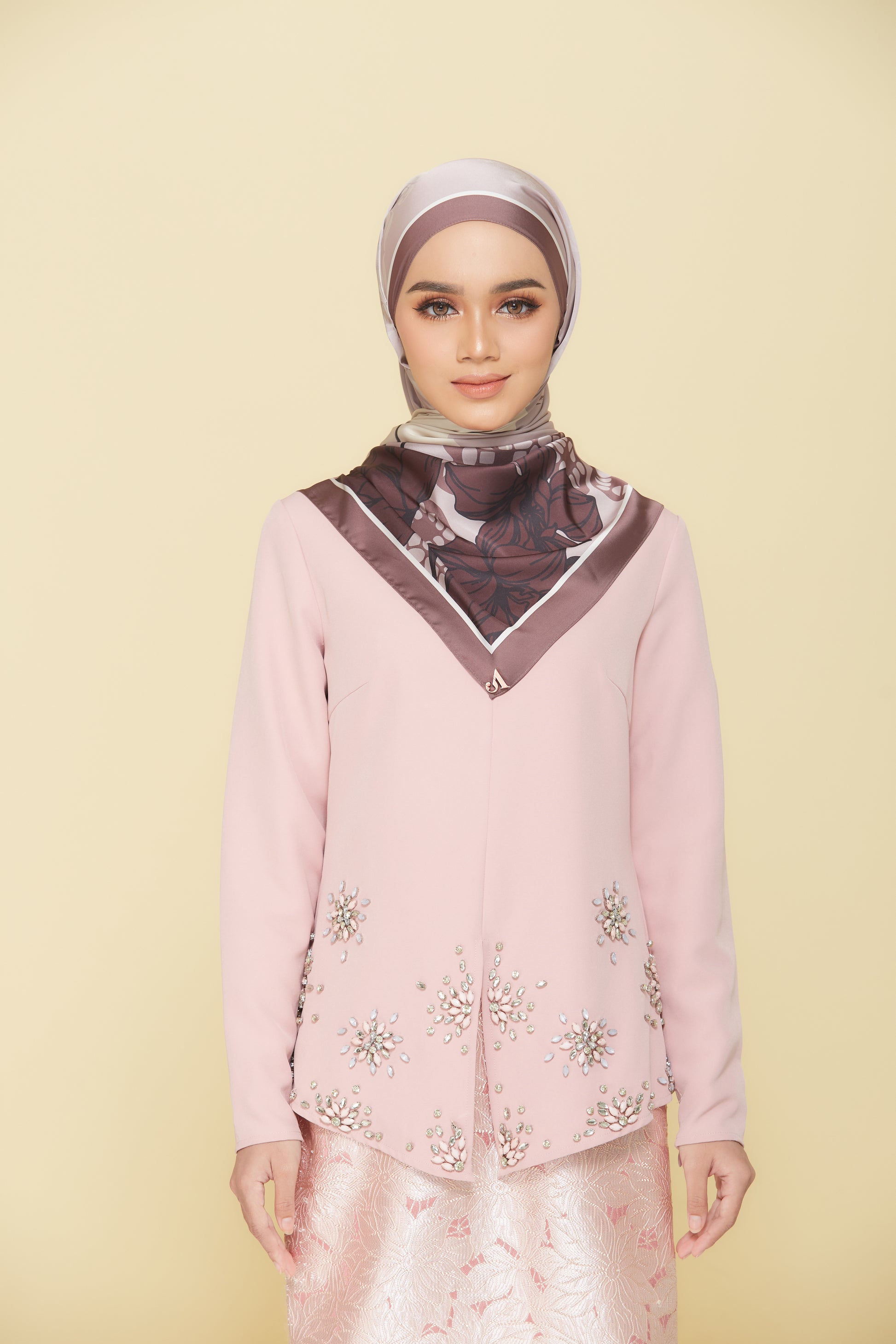 Kerawang (Shawl)