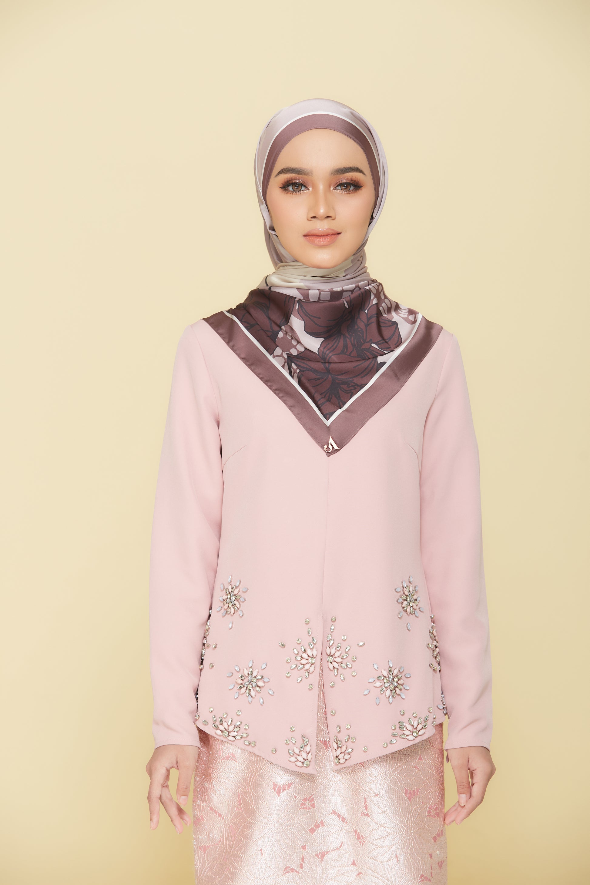 Kerawang (Shawl)