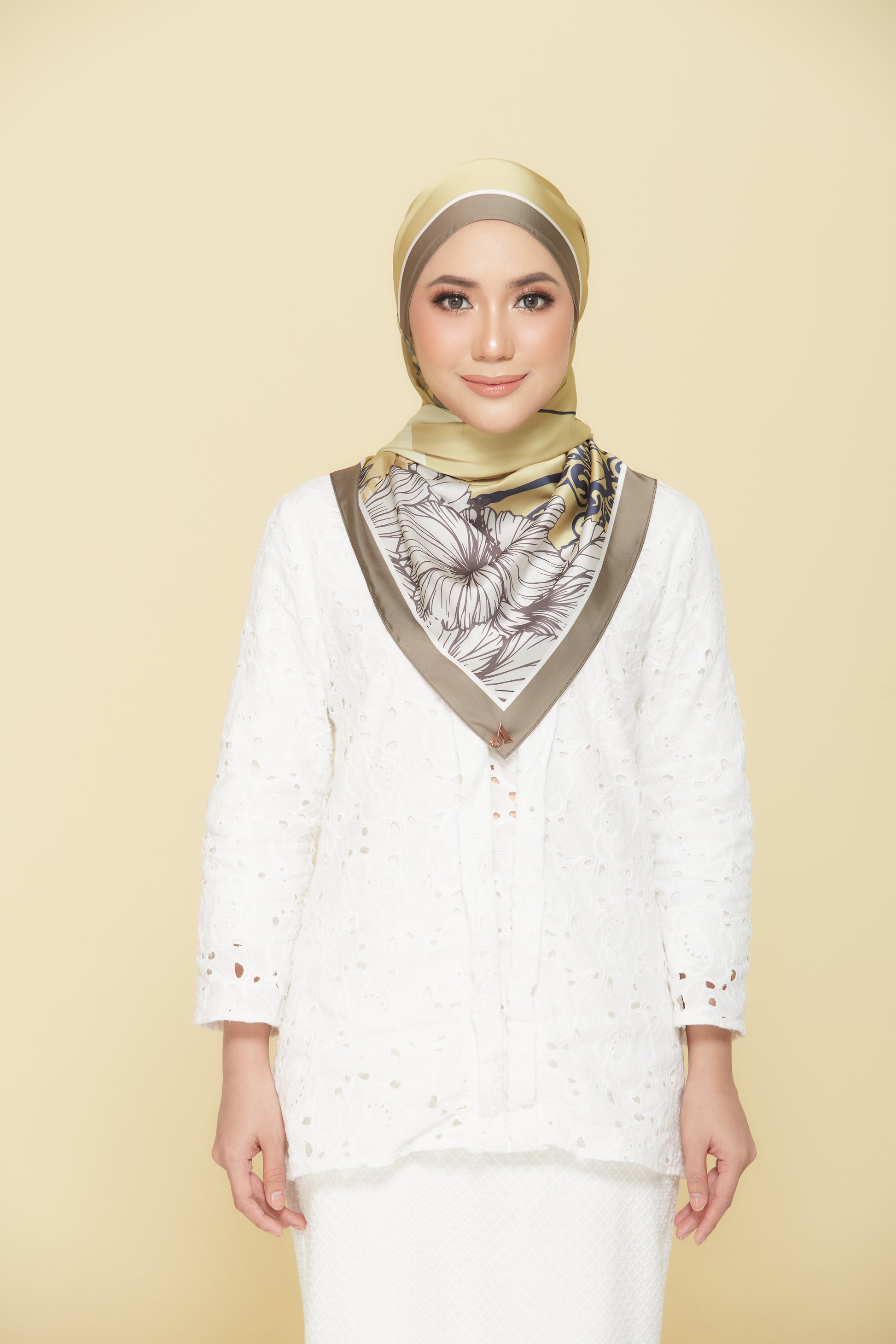 Wau Bulan (Shawl)