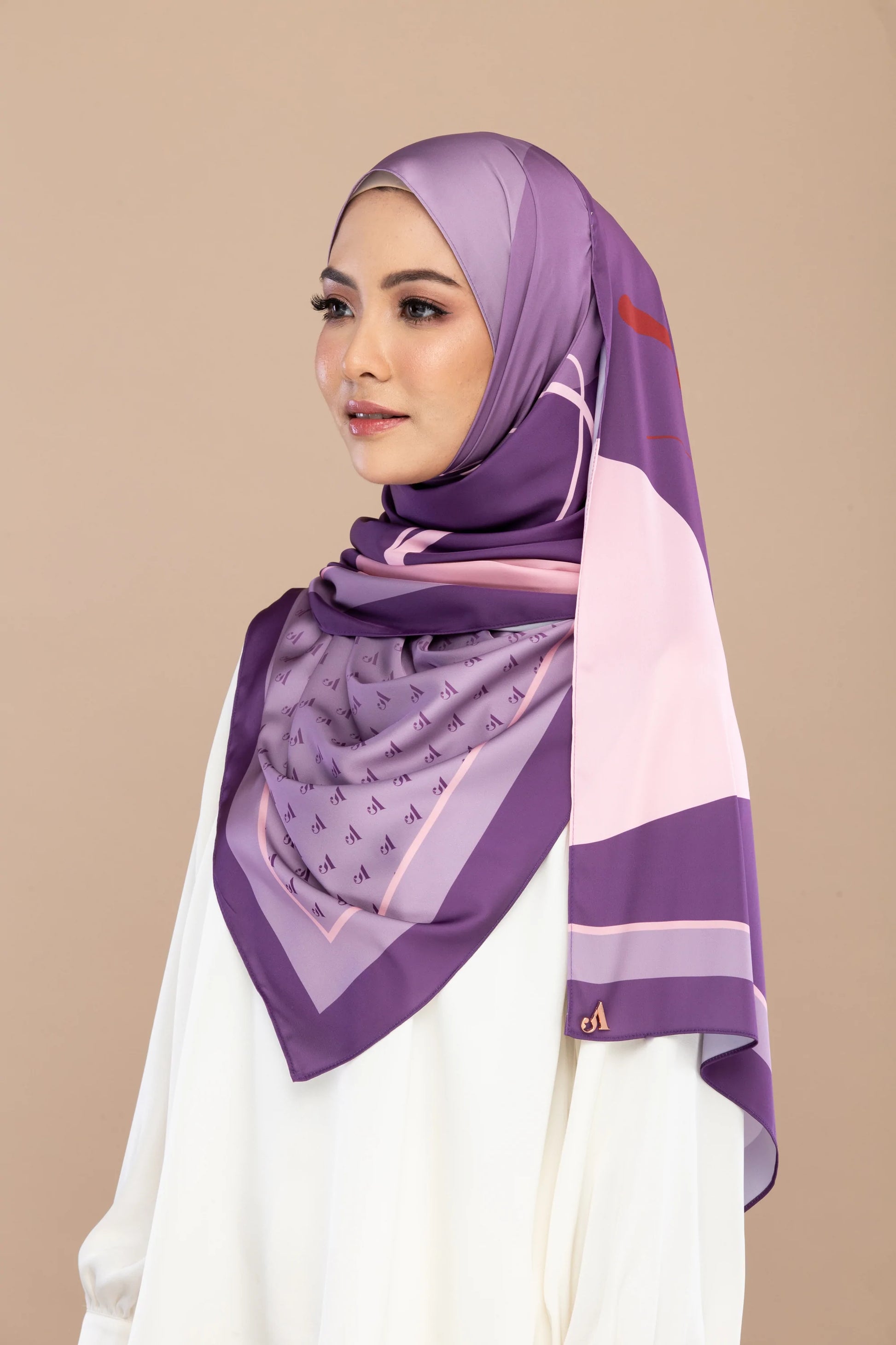 Ambisi (Shawl)
