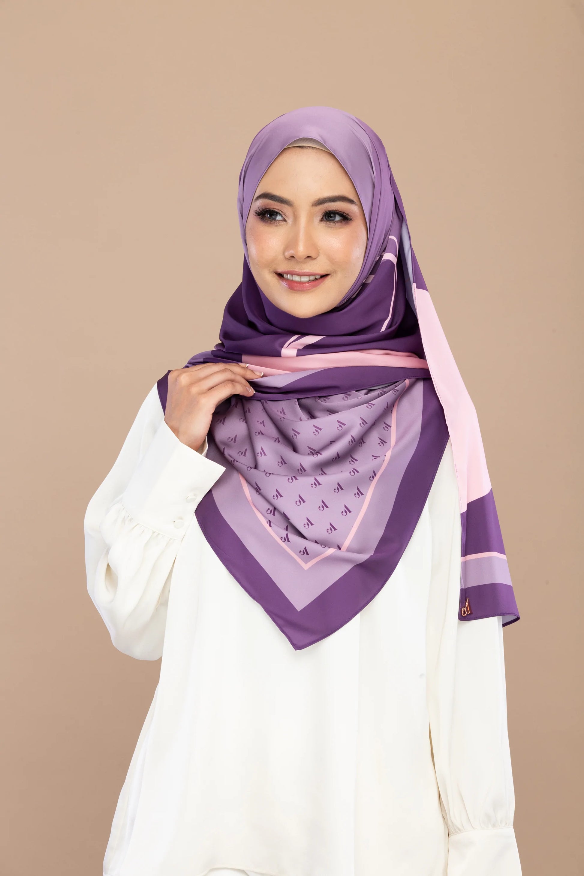 Ambisi (Shawl)